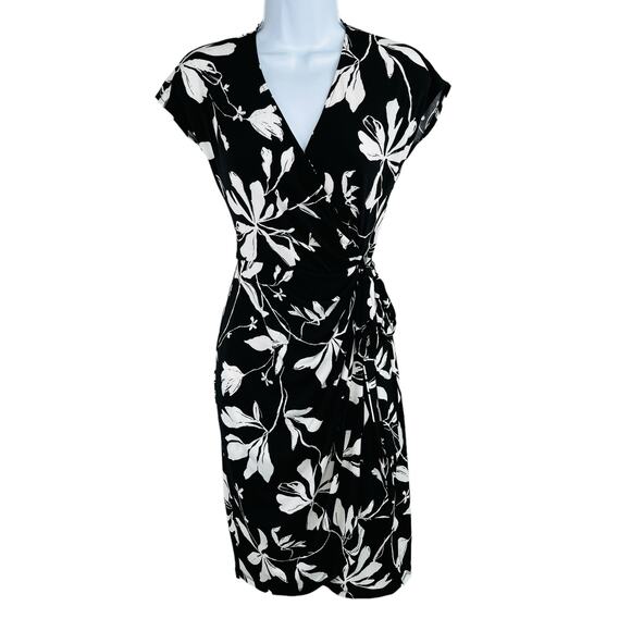 Maggy London Black White Floral Matte Jersey Short Sleeve Midi Wrap Dress 0 NWOT - Picture 2 of 16